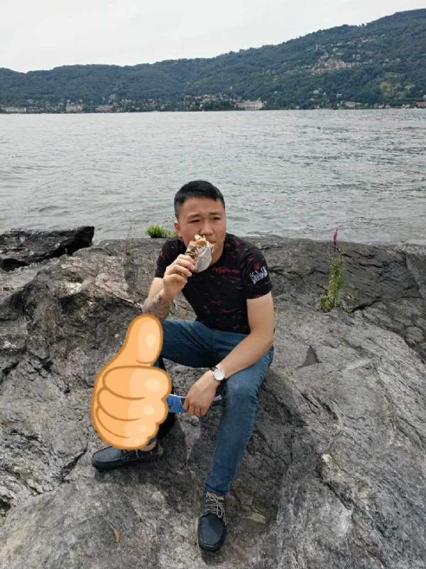 绚烂背后的平淡的第一张照片--平潭相亲网