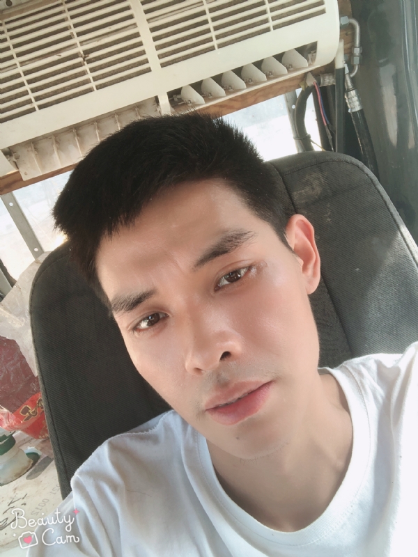 小董的第一张照片--平潭相亲网