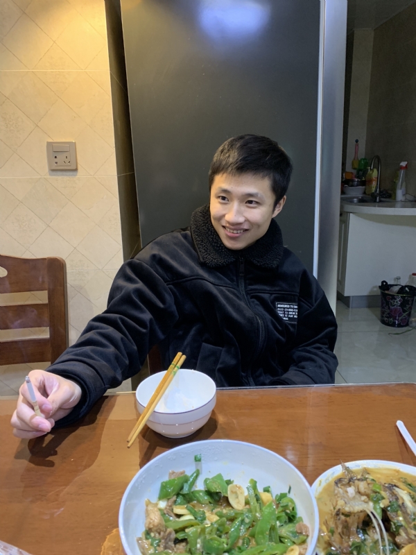 人间失格的第一张照片--平潭相亲网