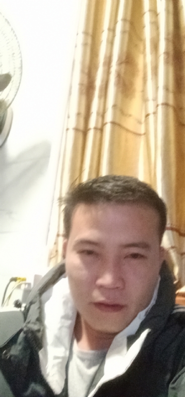 一个人的烟火的第一张照片--平潭相亲网