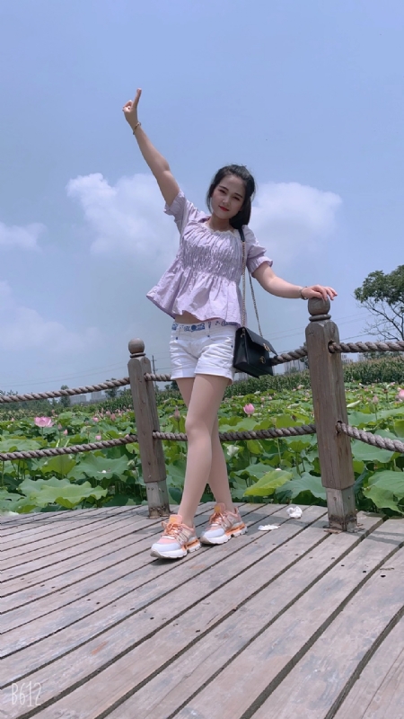 秋水伊人的第一张照片--平潭相亲网