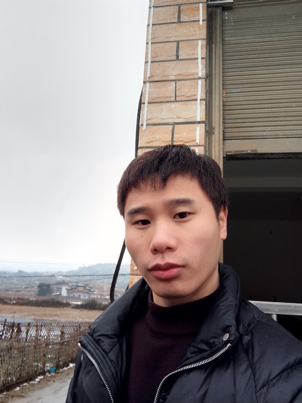 银色的羽翼的第一张照片--平潭相亲网