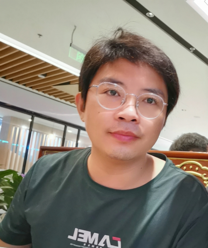陆迅的第三张照片--平潭相亲网