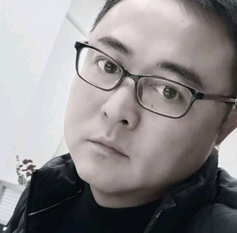 小石头的第二张照片--平潭相亲网