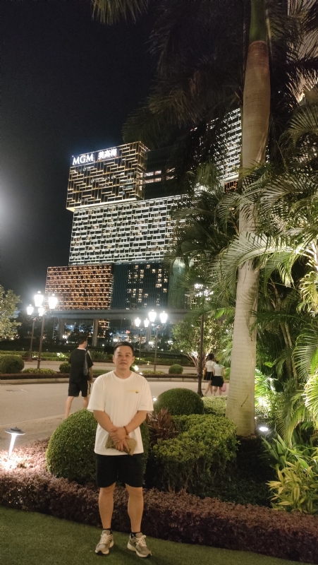 熟悉的身影的第一张照片--平潭相亲网