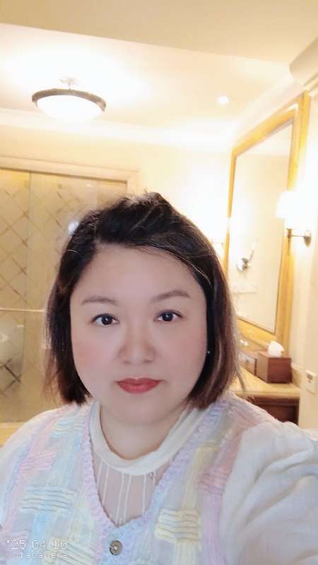 衎静玲瓏的第二张照片--平潭相亲网