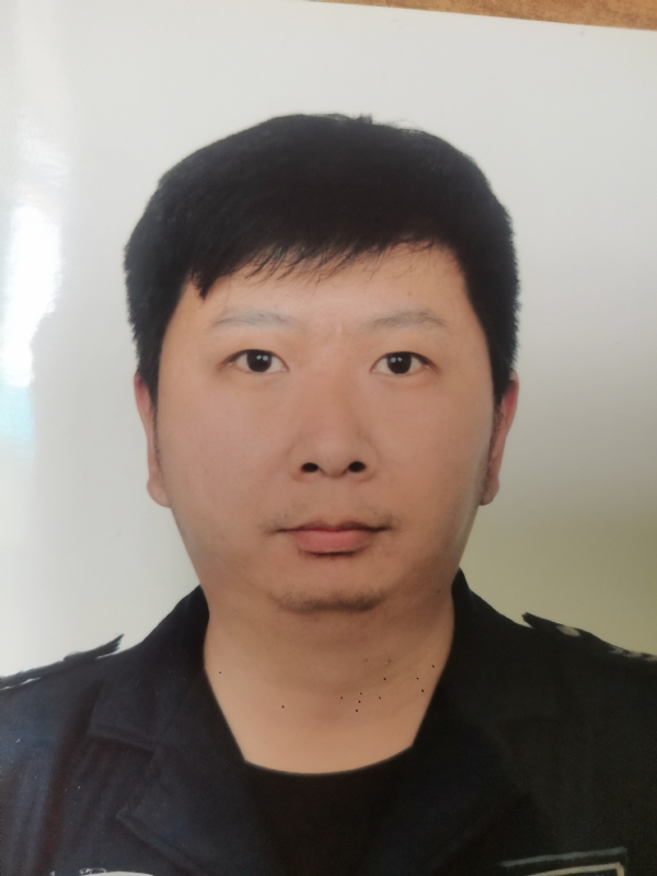 吕嘉的第一张照片--平潭相亲网