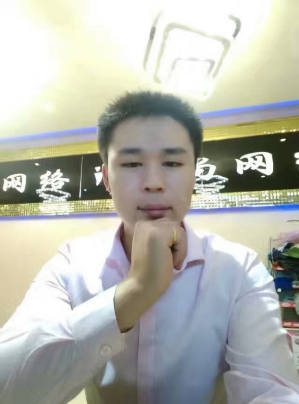沉默寡言的第一张照片--平潭相亲网