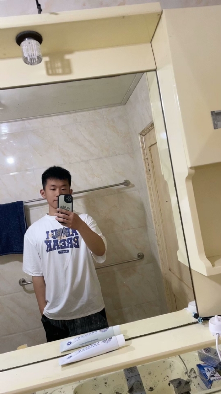 哈哈的第一张照片--平潭相亲网