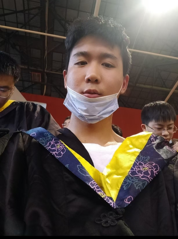 落落大方的第一张照片--平潭相亲网